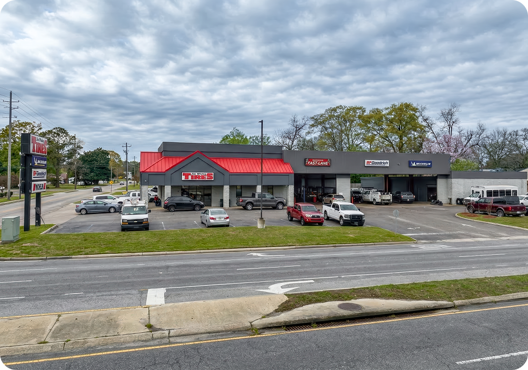 Jim Whaley Tires location